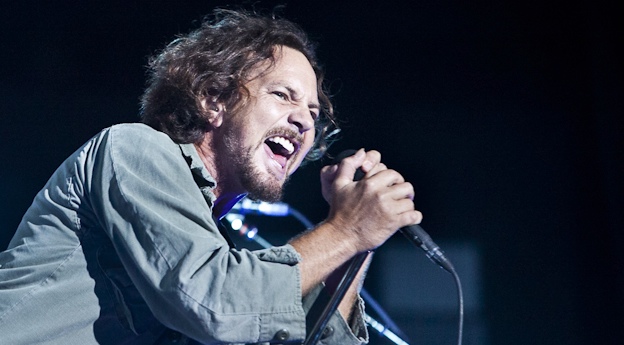 Pearl Jam playing at Apine Valley during PJ20.