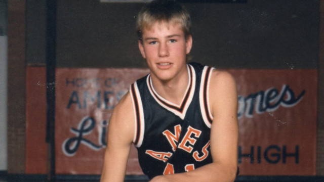 Since his childhood, Fred Hoiberg was a two-sport star at Ames High School before enrolling in Iowa State.